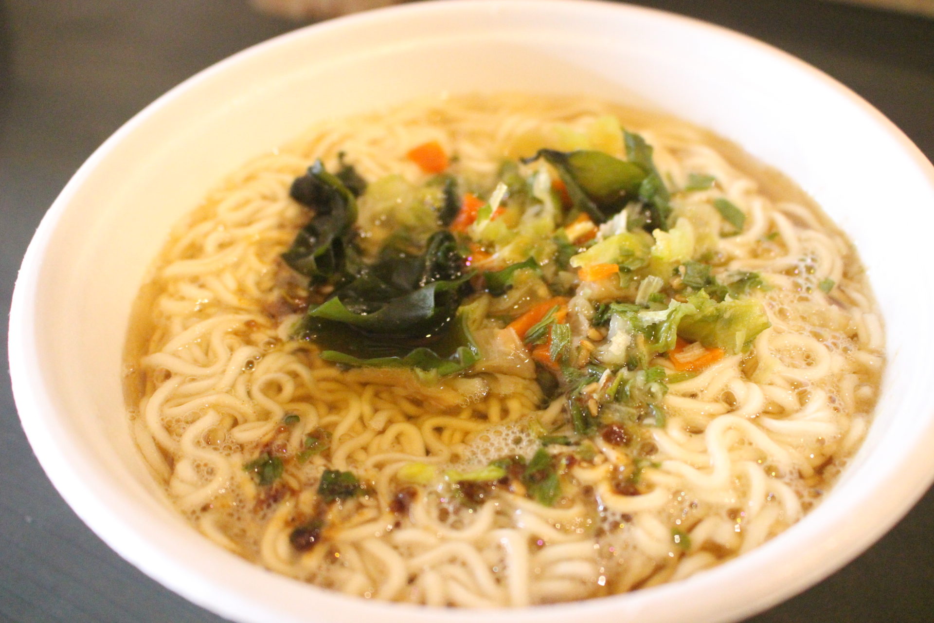 【ベジタリアン】動物性原料不使用のカップラーメンが美味！これぞ僕が目指した世界平和。